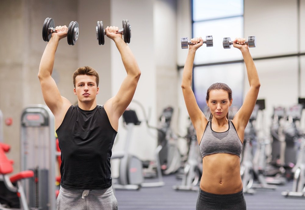 Top 10 des meilleurs exercices avec haltères pour cibler votre corps entier  | the protein works
